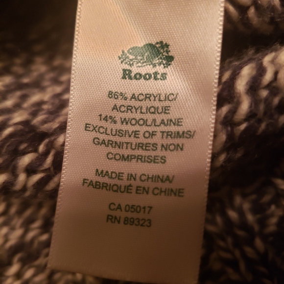 ROOTS Sweater - Picture 5 of 5